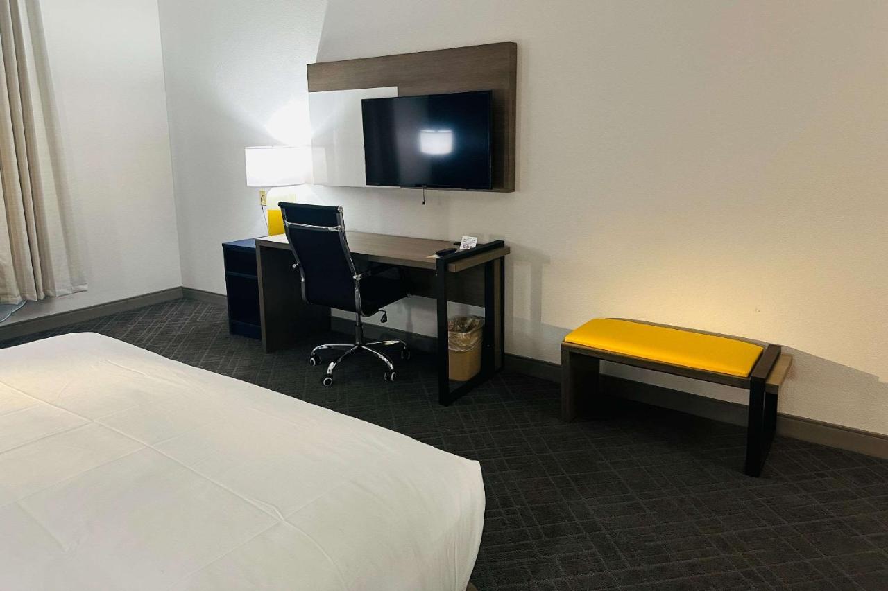 Comfort Inn & Suites Wylie Экстерьер фото
